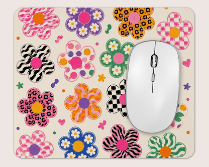 Groovy flowers mousepad